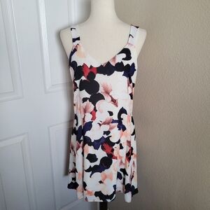 V-Neck Floral Mini Shift Dress Size Small
